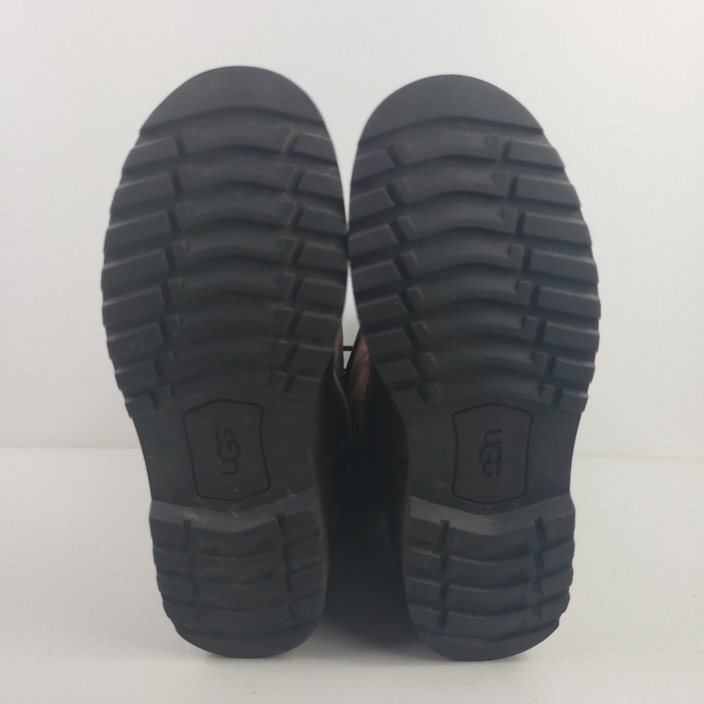 UGG Australia Riverton Short Boots sz 6 - Picture 9 of 10